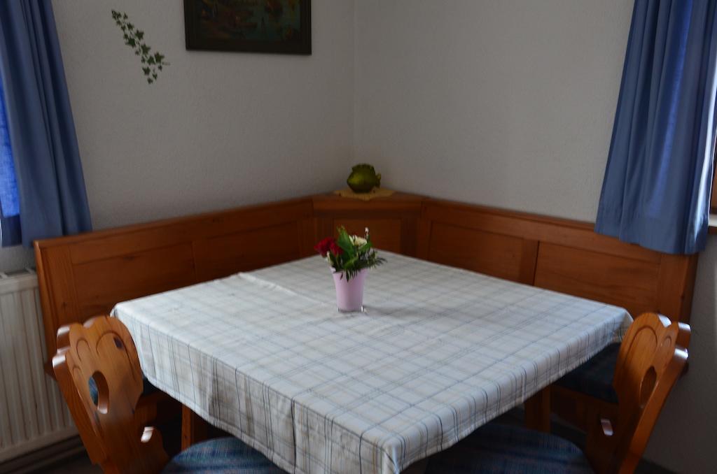 Villa Sonnenheim Forchach Zimmer foto